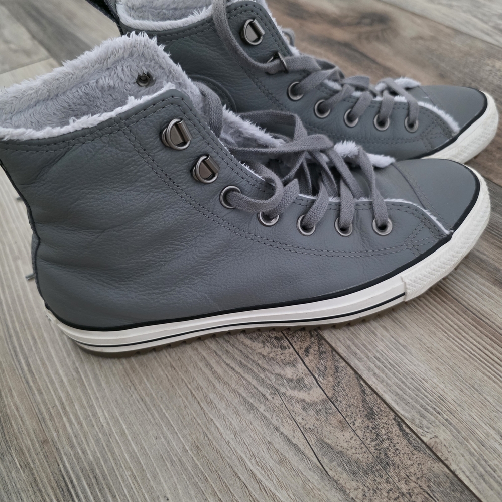 Gray High-Top Sneakers with Fur Lining